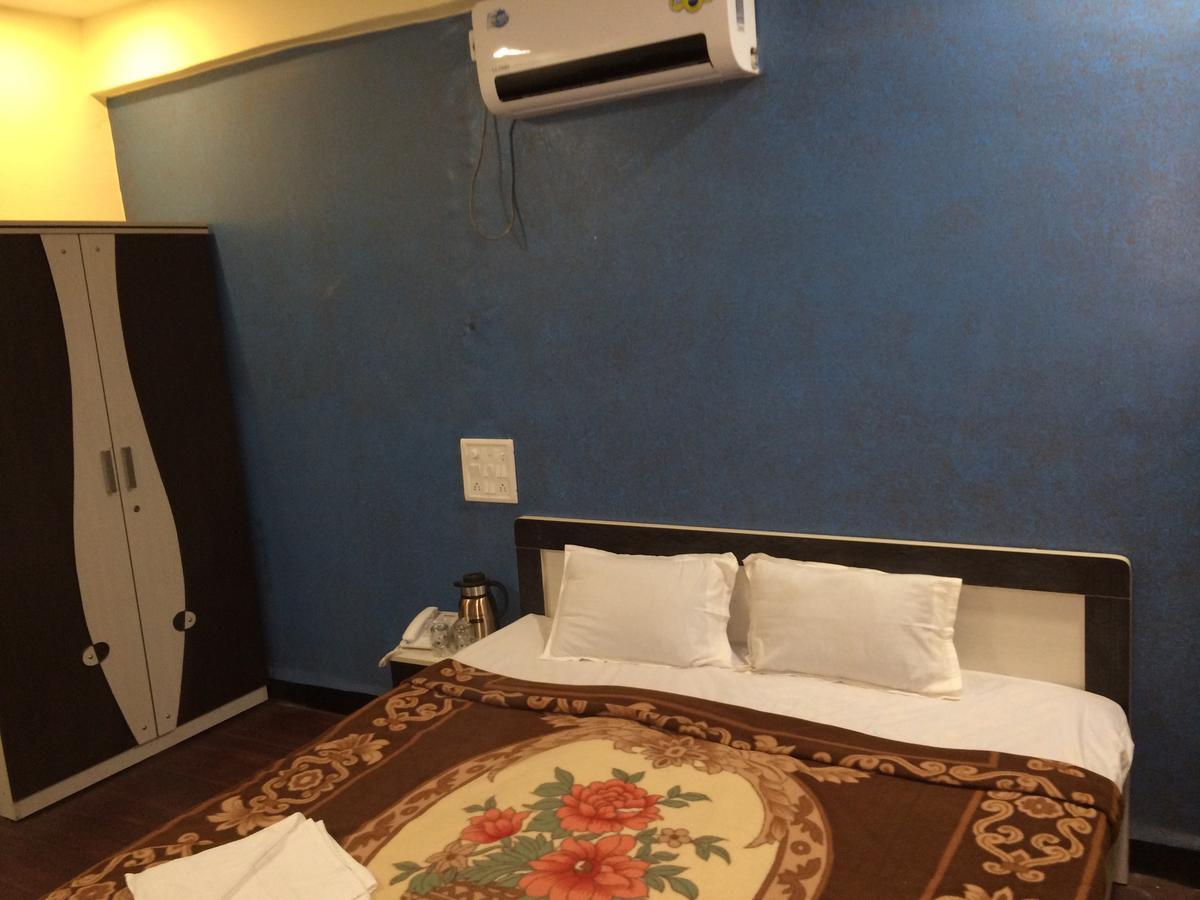 Shanti The Grand Palace Ratnagiri Exterior photo