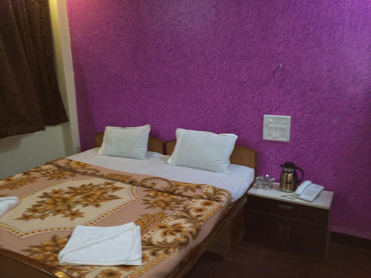 Shanti The Grand Palace Ratnagiri Exterior photo