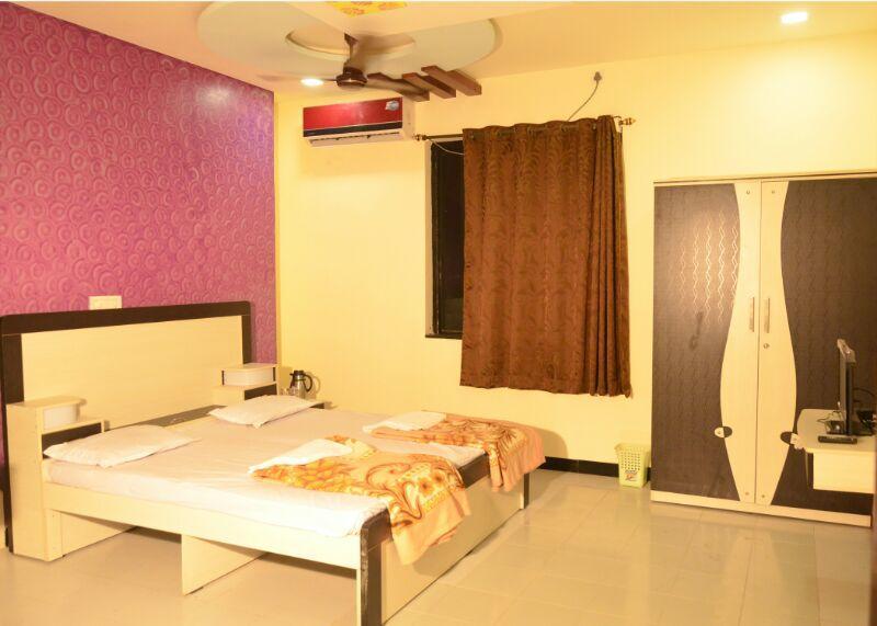 Shanti The Grand Palace Ratnagiri Exterior photo